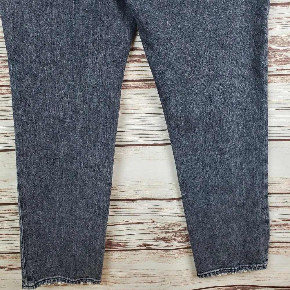 Hudson Womens Size 31x28 Black Holly Straight Leg Distressed Jeans          #238 - Picture 10 of 13